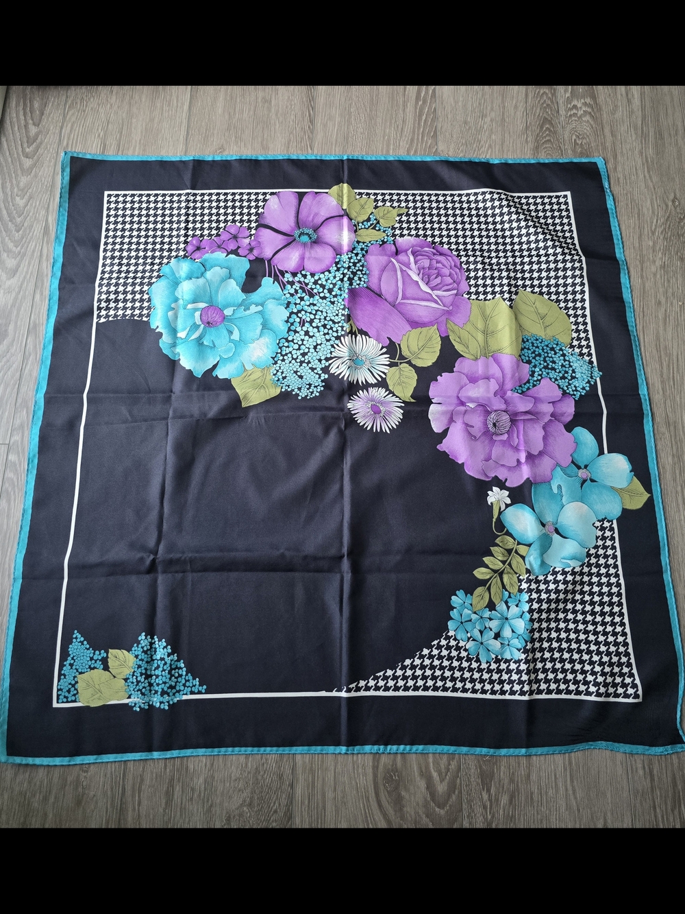Vintage Style Floral Houndstooth Square Scarf Black Teal Purple Silky 30 Inch